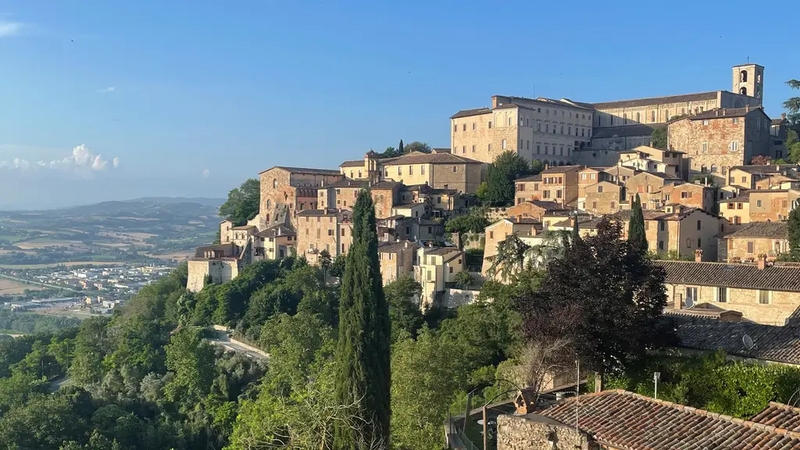 Combine the historical beauty of Rome with a road trip into the hilltop towns of Umbria, says Sarah Marshall.