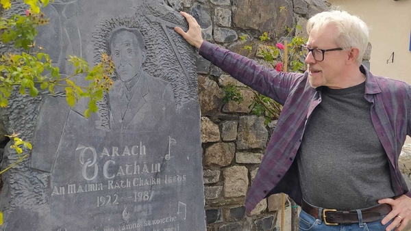 Remembering Darach Ó Catháin in Ráth Cairn with County Measure presenter Vincent Woods