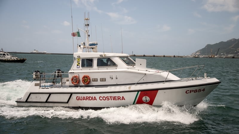 Ceathrar tugtha slán agus curtha faoi chúram Gharda Cósta na hIodáile