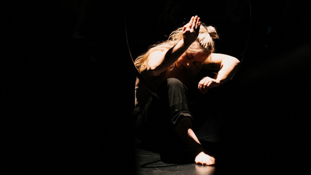 Aerialist Chloe Commins on growing up CODA