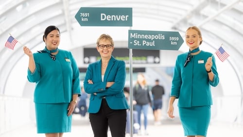 Lynn Embleton, CEO of Aer Lingus (centre) with Aer Lingus cabin crew members Angela Calinawan (left) and Ornaith McGuinness (right)