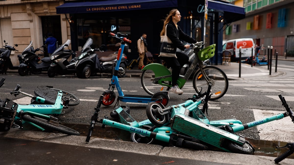 Paris to ban rental e-scooters from city streets