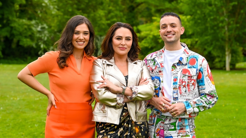 The Grá ar an Trá presenting trio of Siomha Ni Ruairc, Gráinne Seoige and James Kavanagh