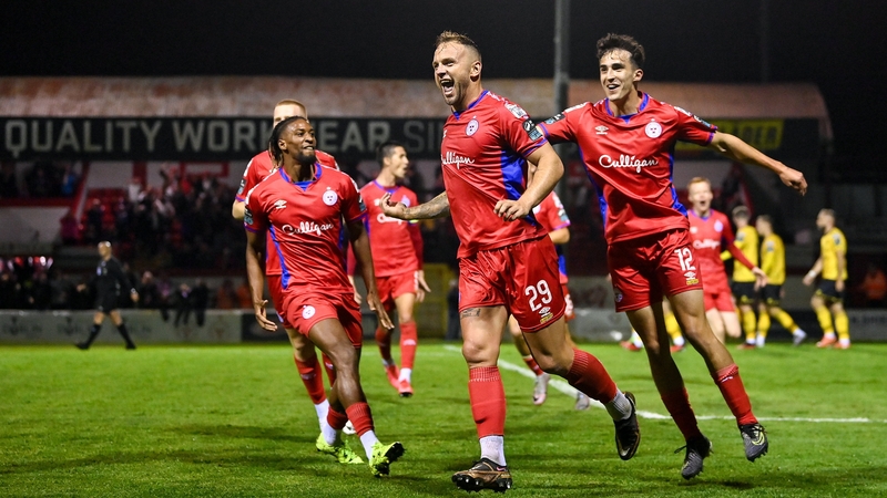 Paddy Barrett celebrates his late winner as Shelbourne beat Saints