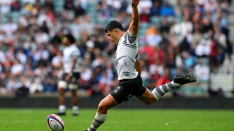 Calbe Muntz kicked half of Fiji's points in the win over England