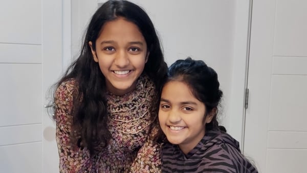 What's For Dinner?: Michelle and Rachel cook a chickpea curry!