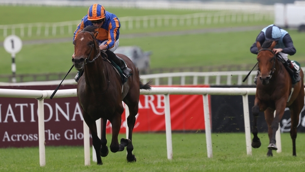 Henry Longfellow proved more than an able deputy for stablemate and original race favourite City Of Troy, who was a late scratch due to the softening ground