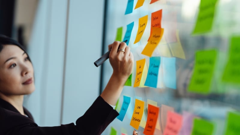 For better or for worse, a leader's attitudes and behaviours can have a significant effect on an employee's commitment, drive, and capacity to perform. Photo: Getty Images