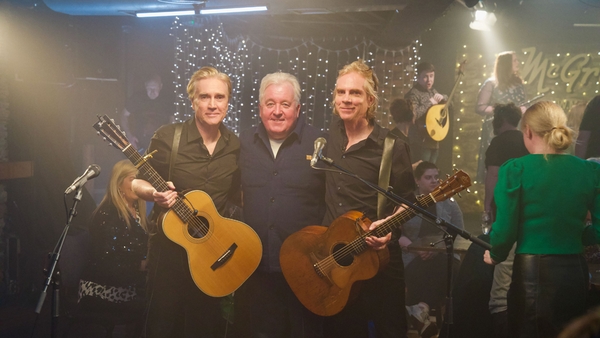 Féach siar: Seisiún in Mc Grory's