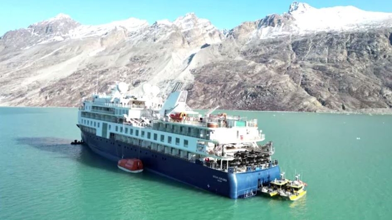The Ocean Explorer has been stuck in mud and silt since Monday (Pics: Sirius/Joint Arctic Command)