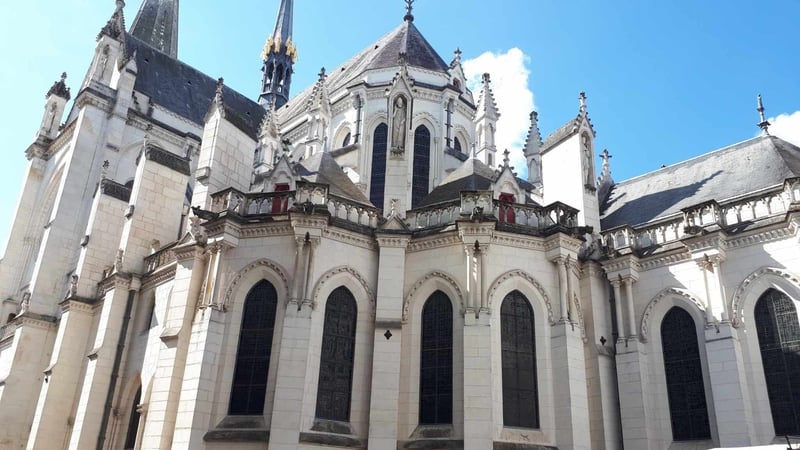 The stunning Basilique Saint-Nicolas on Rue Affre