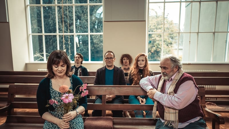 (L-R) Alison McKenna, Ruairi Heading, Ronan Leahy, Karen Ardiff, Elaine O Dwyer and John Olohan in Quake