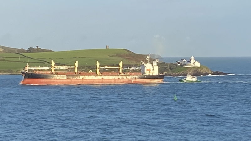 An MV Matthew i gCuan Chorcaí tráthnóna
