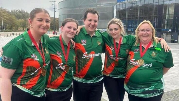 (l-r) Robyn Byrne, Katie Sheldon, team manager Kevin Devaney, Aoife McCormack and Caroline Breen