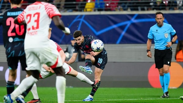 Julian Alvarez scores Manchester City's second goal