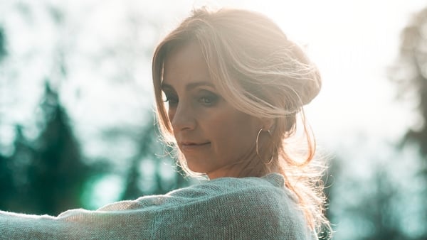 Tune Of The Week: Clear the Path by Cara Dillon
