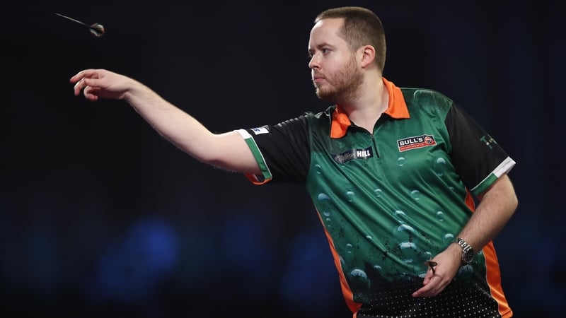 Steve Lennon held his nerve against Damon Heta