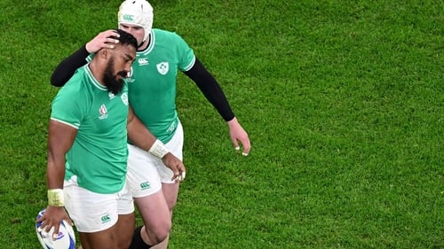 Bundee Aki (l) and Mack Hansen during Ireland's quarter-final defeat to New Zealand