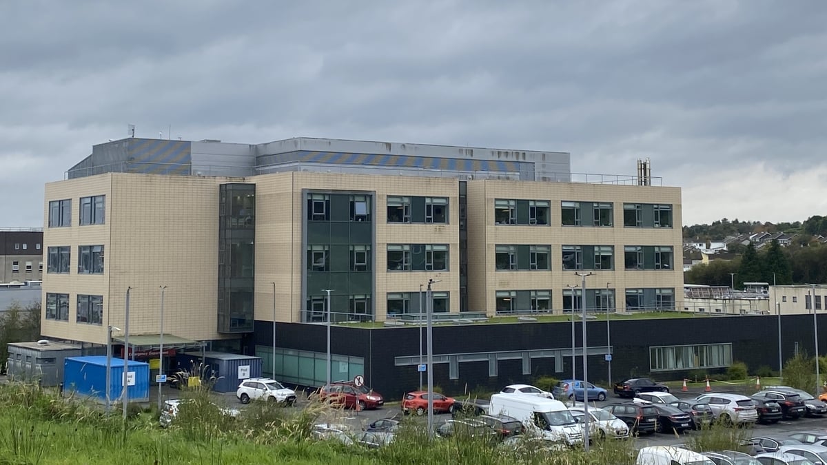 Letterkenny Hospital described as being too small with not enough beds