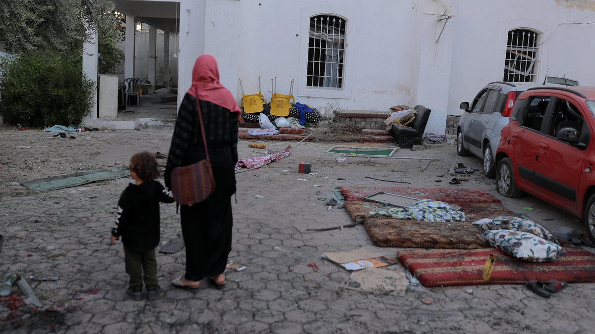 Fears grow for pregnant women in Gaza where healthcare facilities are on the brink
