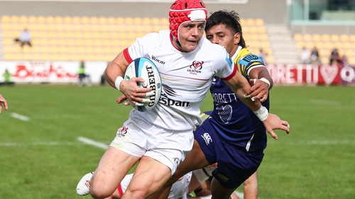 Mike Lowry with Ulster's second try