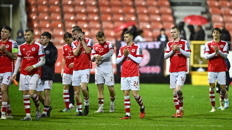St Patrick's Athletic players applaud their fans after the 1-0 victory over Sligo Rovers