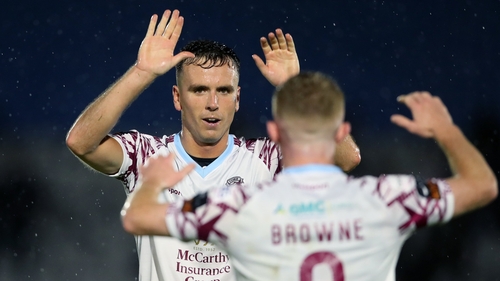 Cobh Ramblers hold a one-goal lead