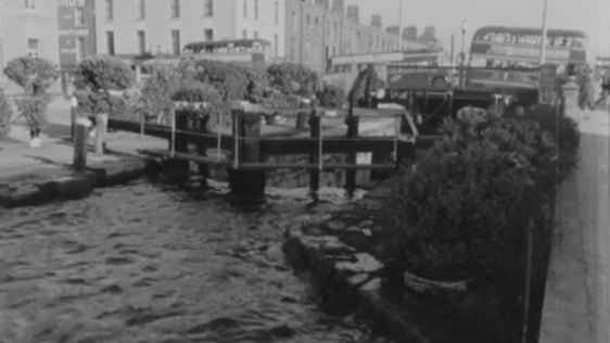 The Grand Canal in Portobello, Dublin, 1963