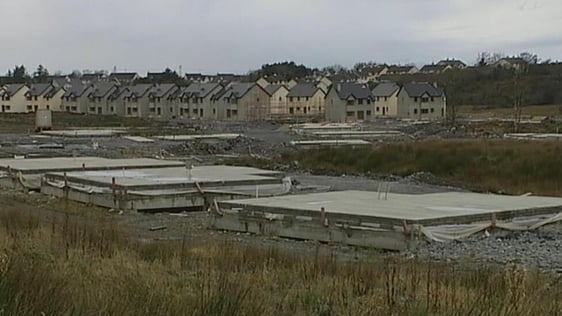 Ghost estate (2013)