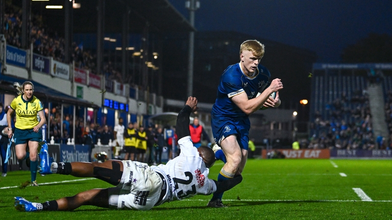 Tommy O'Brien runs in for Leinster's fourth try