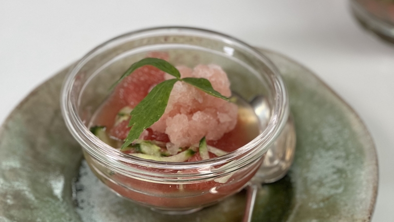 A refreshing recipe, with crisp cucumber and sour grapefruit.