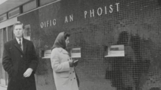 New Templemore sub-post-office opens in County Tipperary, 1963