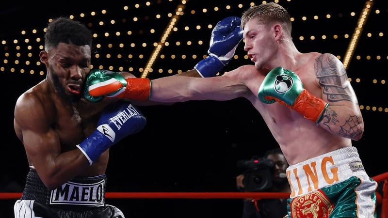 Callum Walsh rocks Ismael Villarreal in New York