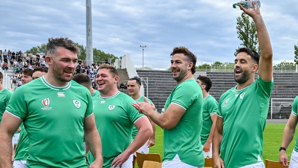 Caelan Doris (c) in Ireland camp with Munster's Peter O'Mahony (l) and Conor Murray (r)