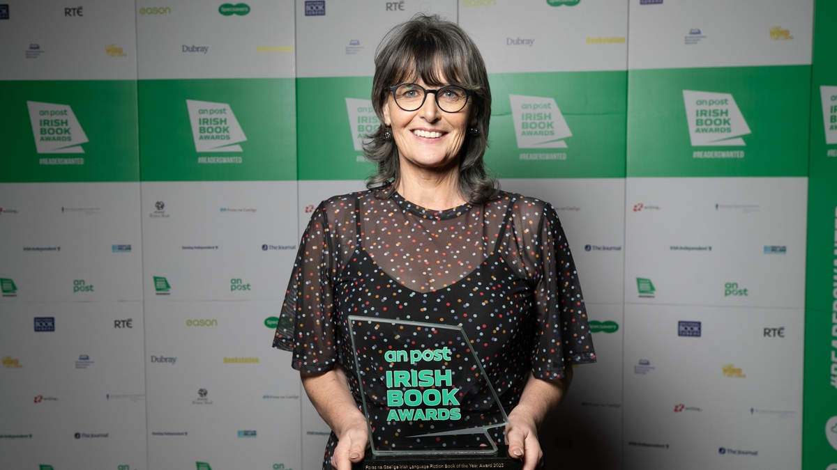 Róise Ní Bhaoill - údar 