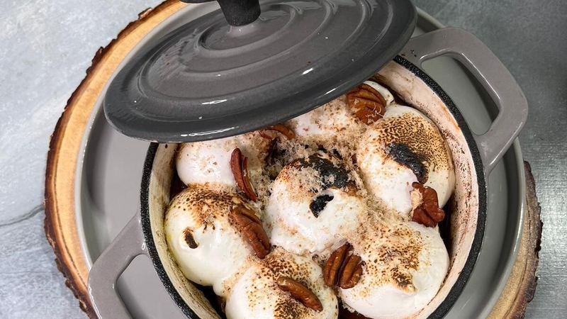 A sweet and comforting Thanksgiving staple.