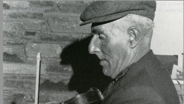 The Western Island, Ceol ón mBlascaod: The Lyric Feature