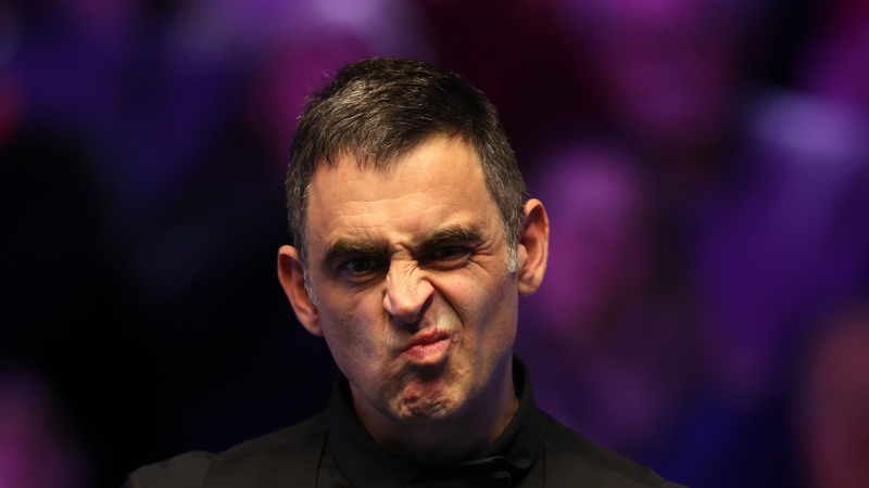 Ronnie O'Sullivan missed a host of shots throughout the match but emerged 6-5