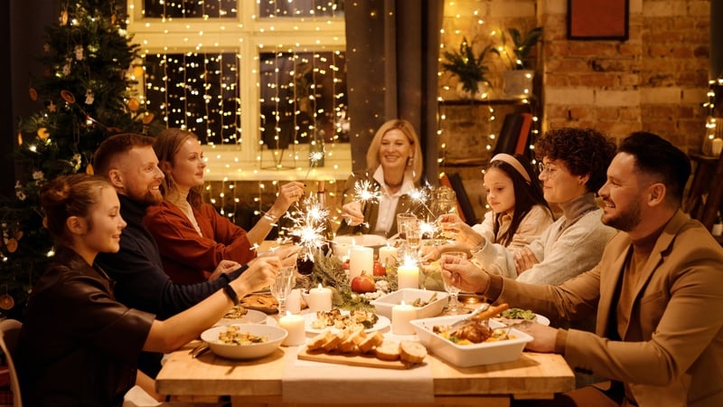 Make the most of the festive season together while keeping the sanity among your household!