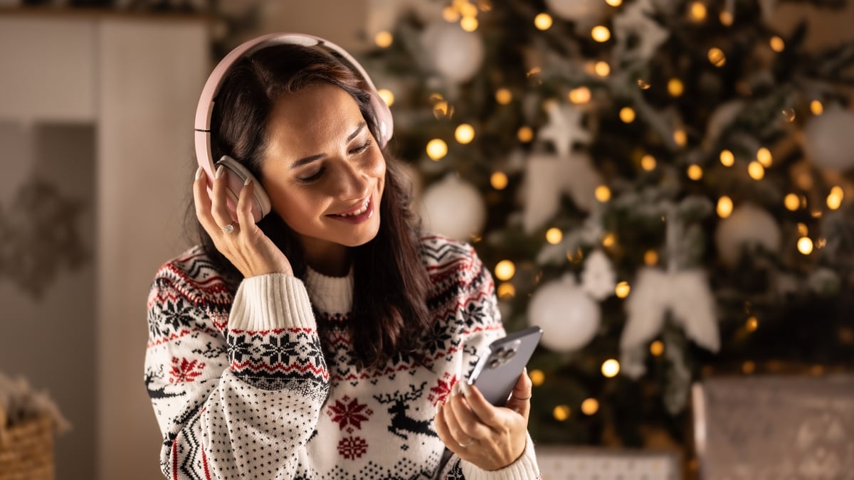 The Classic Christmas Song