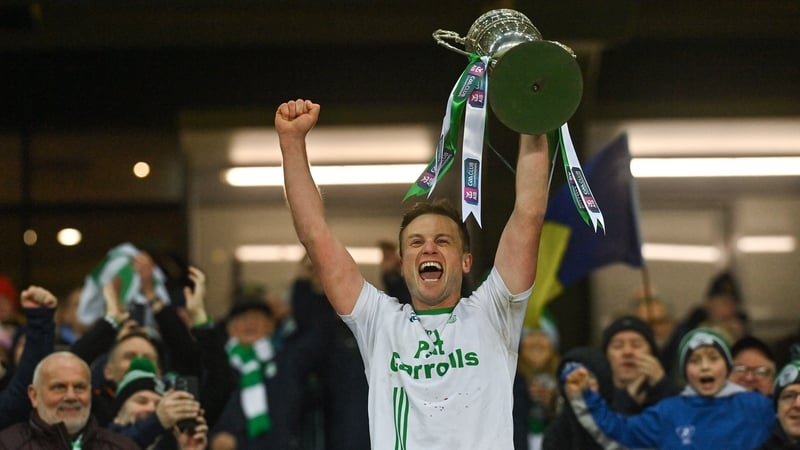 O'Loughlin Gaels captain Mark Bergin lifts the O'Neill Cup