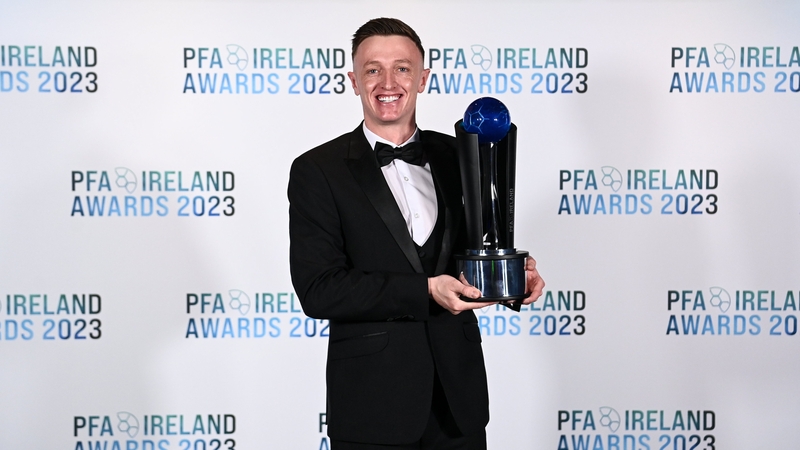 Chris Forrester poses with his PFA Ireland Player of the Year trophy