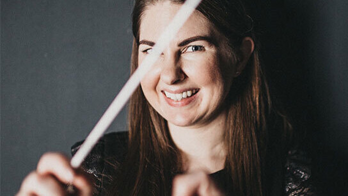 Conductor Karen Ní Bhroin joins Marty in studio.