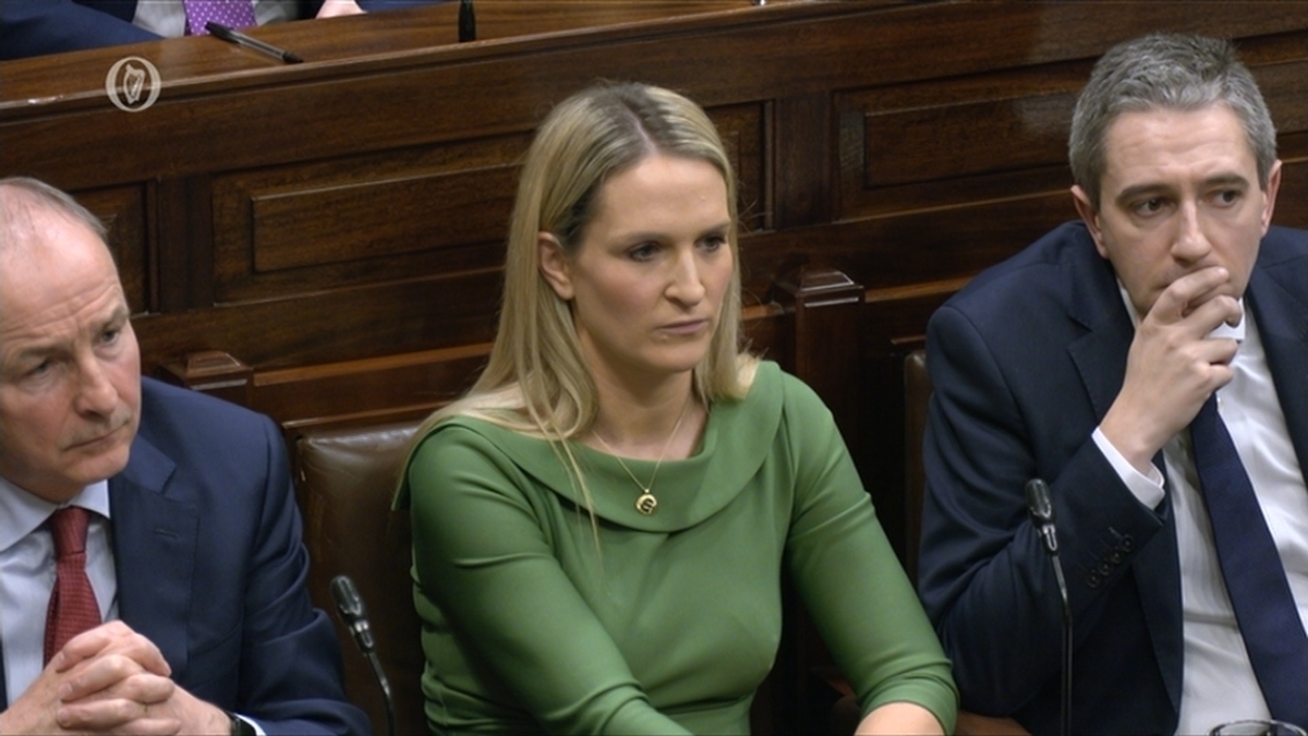 The Justice Minister survives a no confidence motion by 20 votes