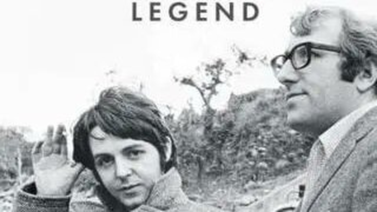 Living the Beatles Legend - Kenneth Womack