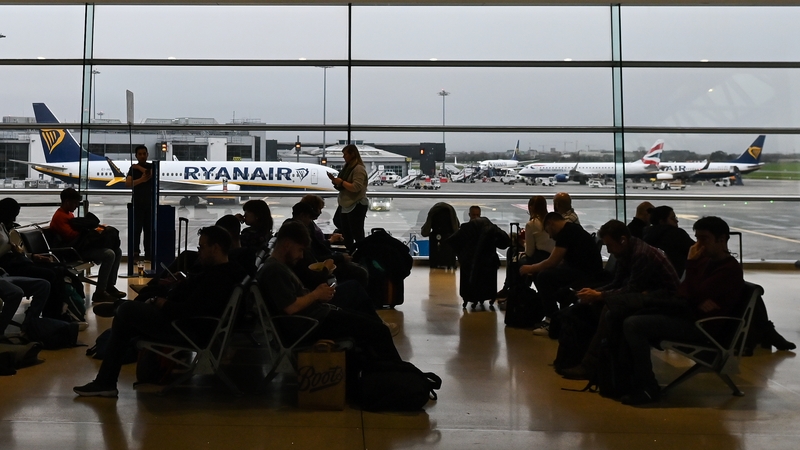 Ryanair CEO Eddie Wilson said that passenger capacity at Dublin Airport should be increased or the Irish economy could miss out