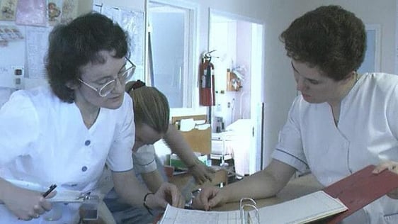 Nurses in hospital (1999)