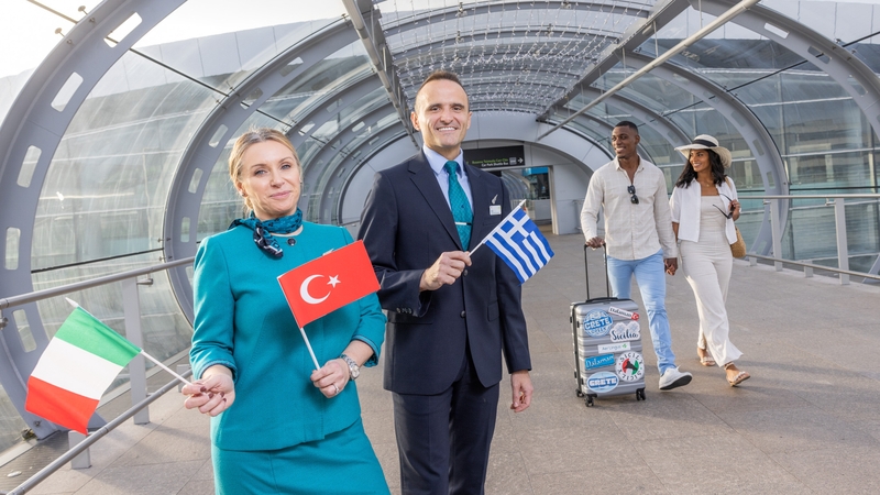 Deborah Byrne, Aer Lingus Cabin Service Manager and Nik Robinson, Aer Lingus Senior Cabin Crew at the launch of the airline's three new routes to the Med