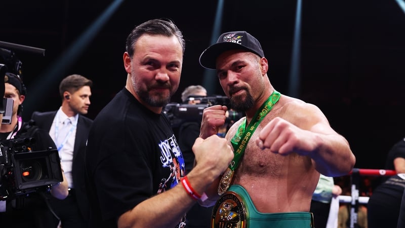 Joseph Parker (R) celebrates with coach Andy lee