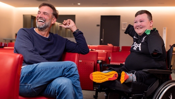 Dáire Gorman pictured with Jurgen Klopp in Anfield